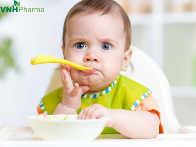 Bí kíp xử lý trẻ biếng ăn mùa hè, sợ gì con sụt cân