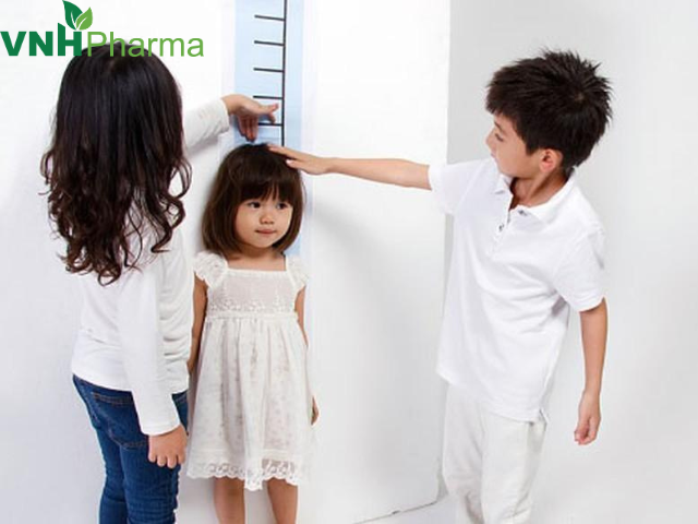 Trẻ thấp còi – Tại sao cần bổ sung thực phẩm bảo vệ sức khỏe?